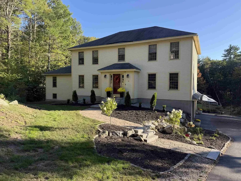 14 Jackson Square Bedford NH 03110