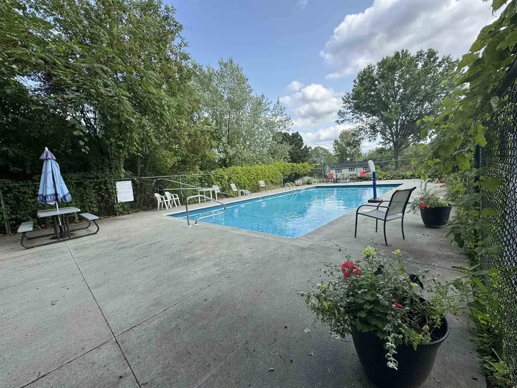 37 Mountain View Boulevard South Burlington VT 05403