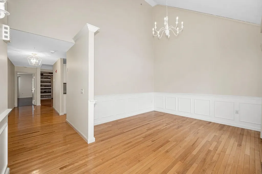 71 N. High Street Derry NH 03038