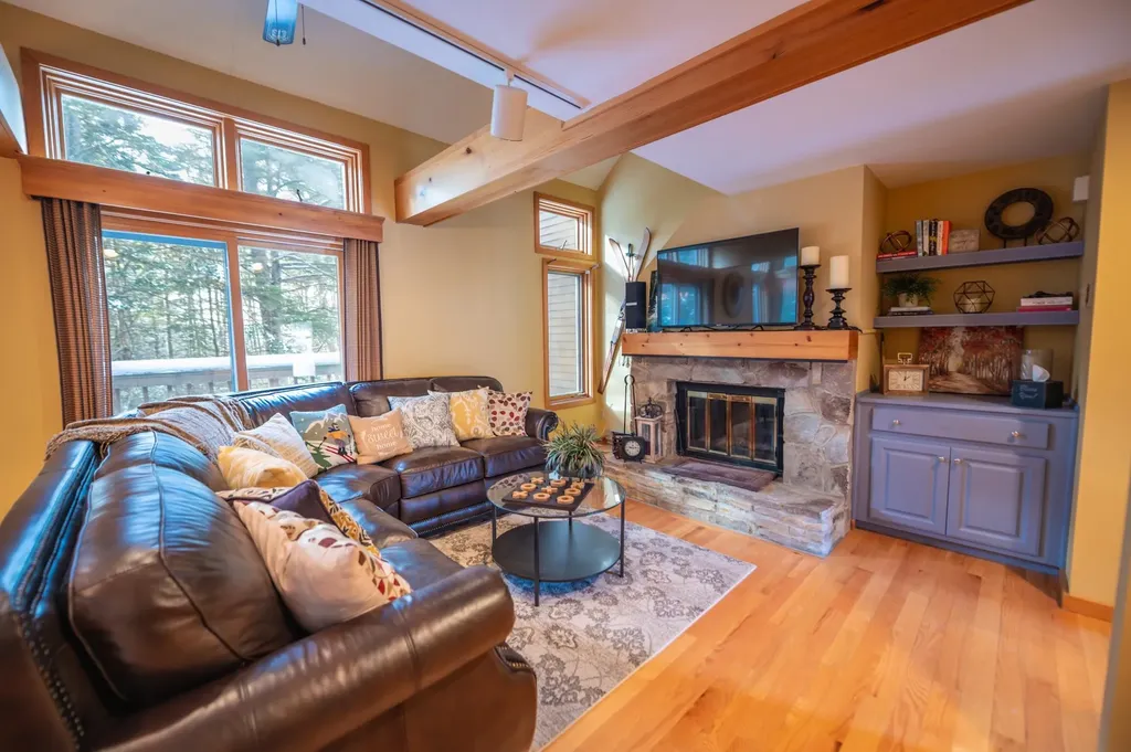 6 Longest Drive Wilmington VT 05363