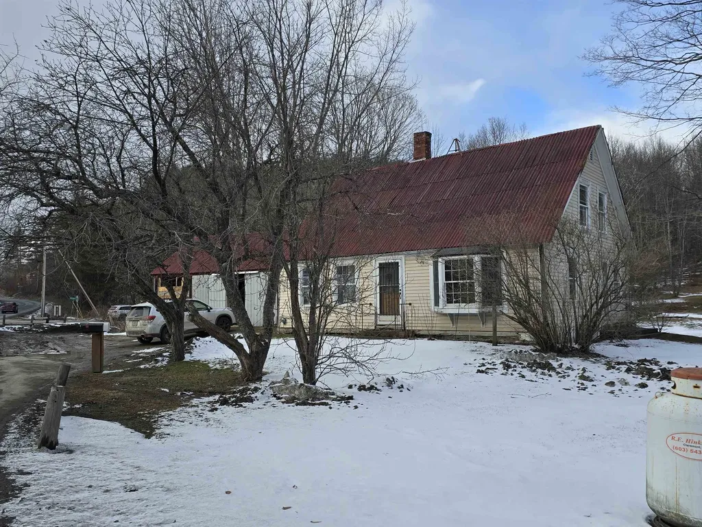 1009 Route 131 Weathersfield VT 05030