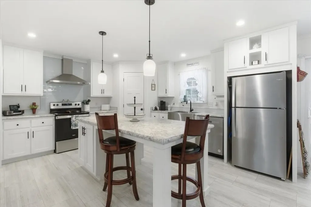 38 Oak Ridge Lane Bennington VT 05201