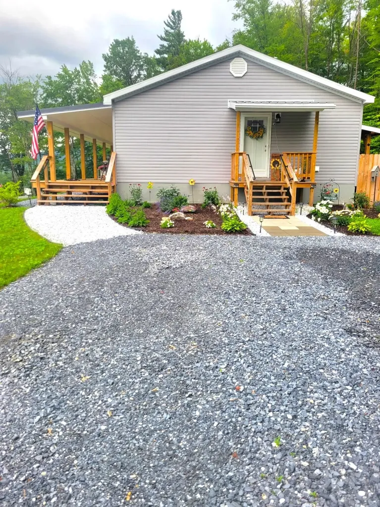 38 Oak Ridge Lane Bennington VT 05201