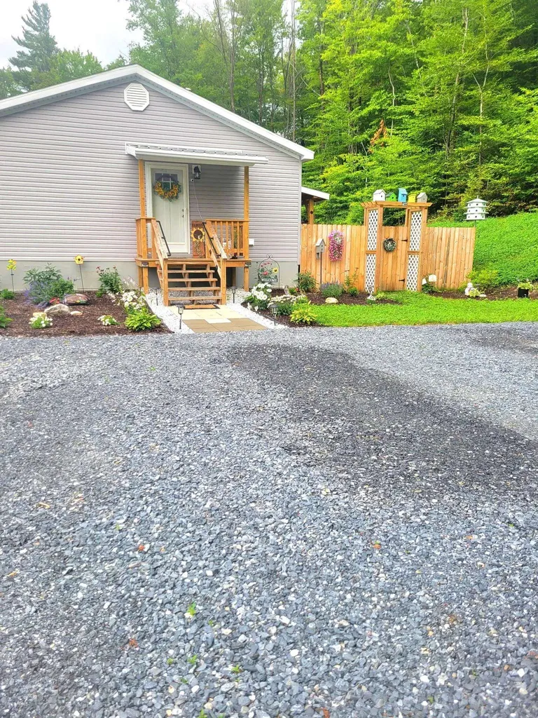 38 Oak Ridge Lane Bennington VT 05201