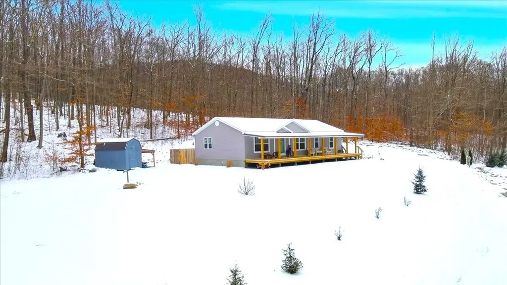 38 Oak Ridge Lane Bennington VT 05201