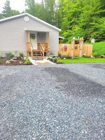 38 Oak Ridge Lane Bennington VT 05201