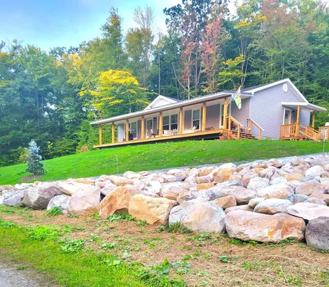 38 Oak Ridge Lane Bennington VT 05201