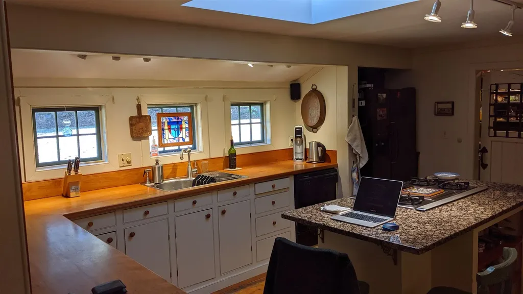 266 North Haverhill Road Kensington NH 03833