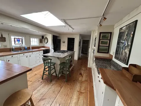 266 North Haverhill Road Kensington NH 03833