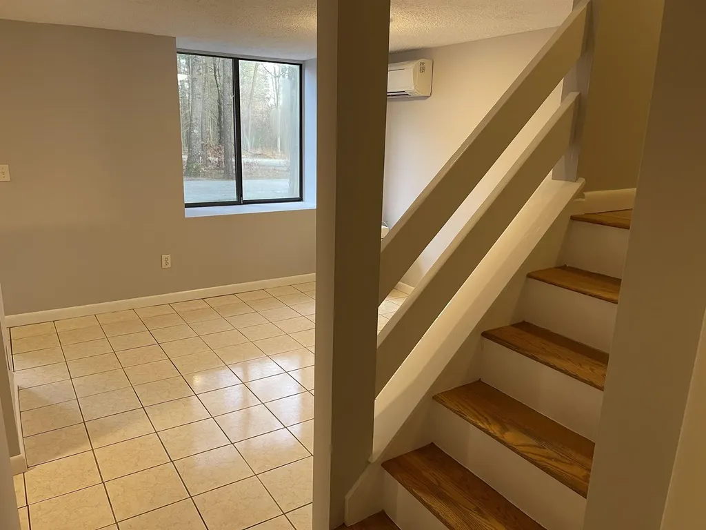 12 Victoria Drive Merrimack NH 03054