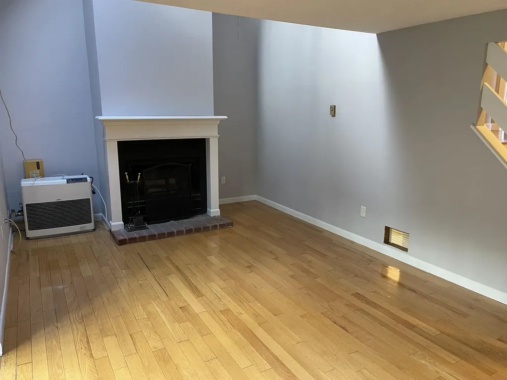 12 Victoria Drive Merrimack NH 03054