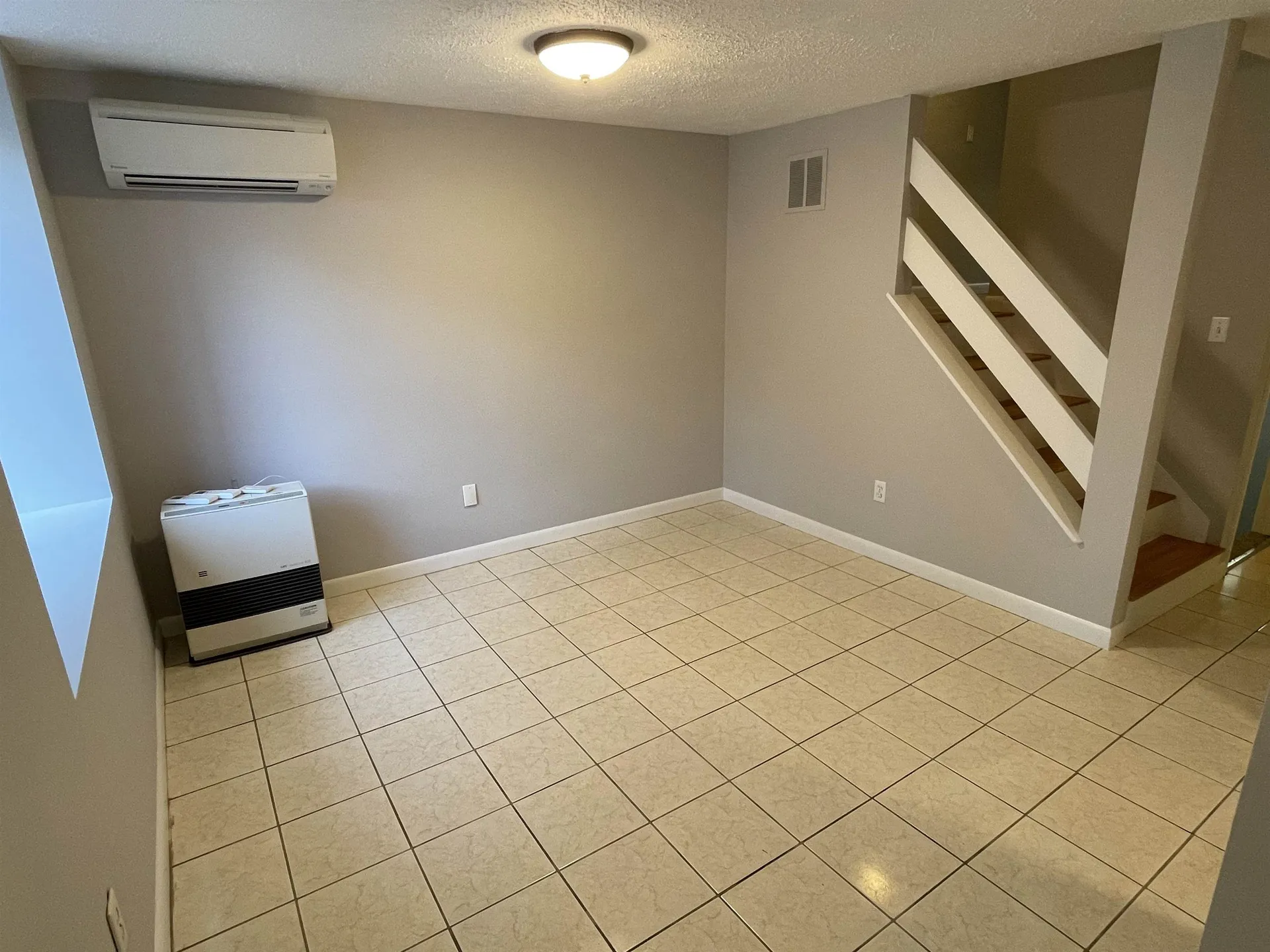 12 Victoria Drive Merrimack NH 03054