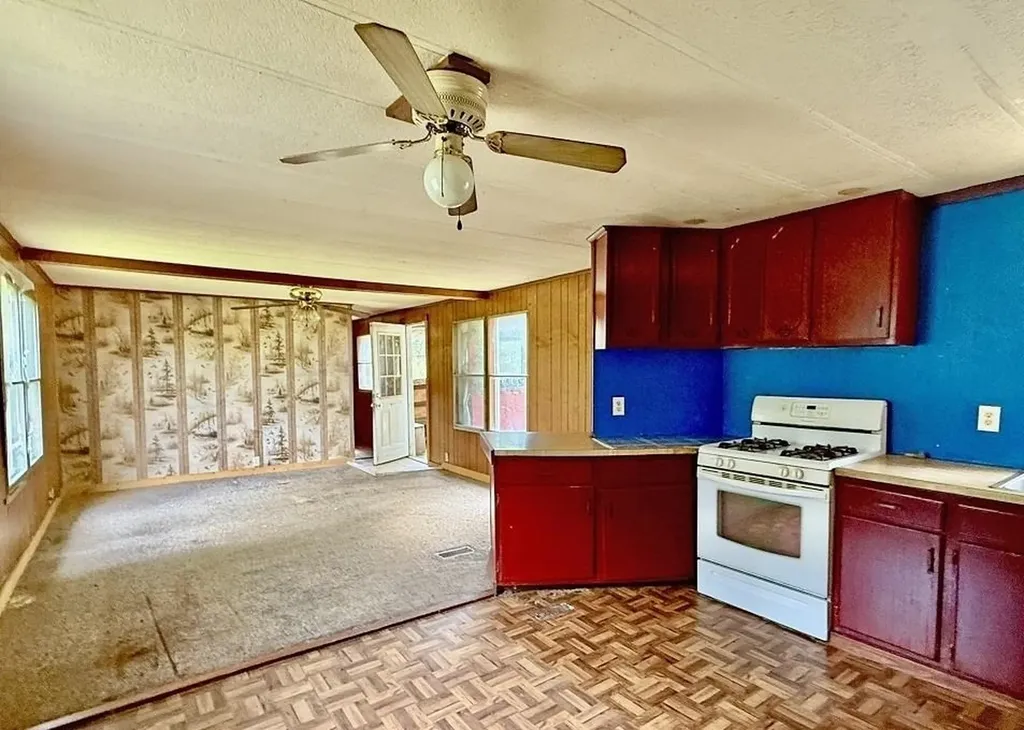 384 Stove Pipe City Road Panton VT 05491