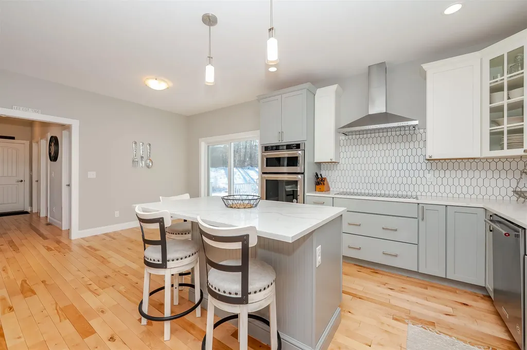 42 Daniels Drive Lee NH 03861