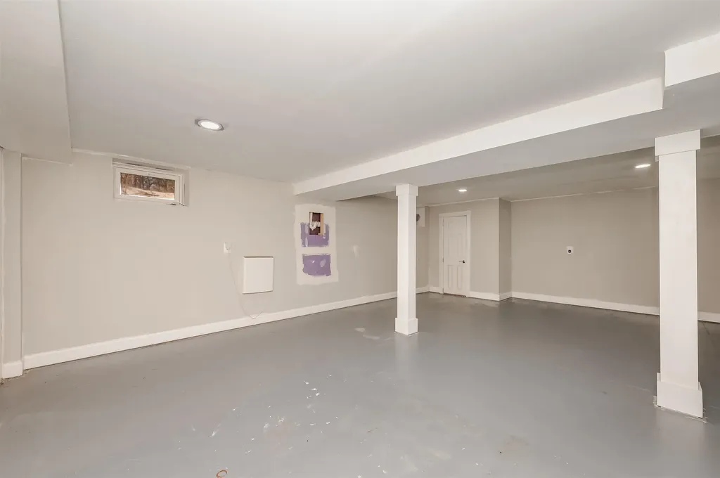 42 Daniels Drive Lee NH 03861