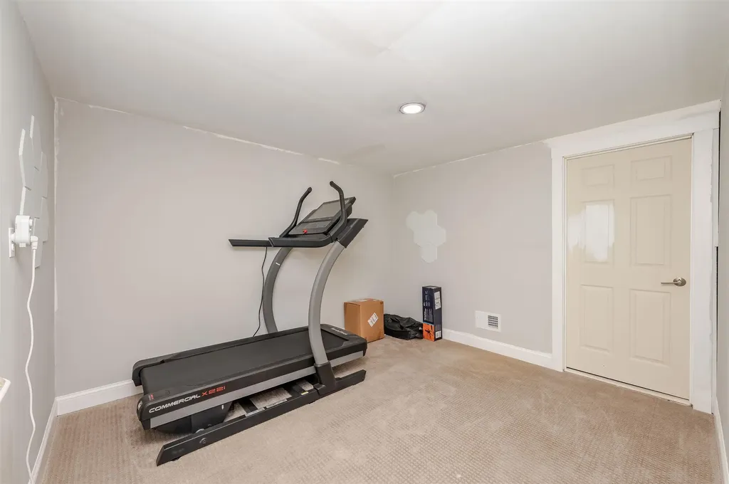 42 Daniels Drive Lee NH 03861