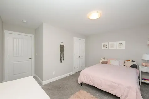 42 Daniels Drive Lee NH 03861