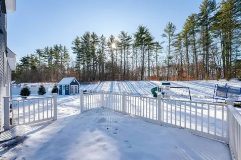 42 Daniels Drive Lee NH 03861
