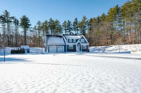 42 Daniels Drive Lee NH 03861