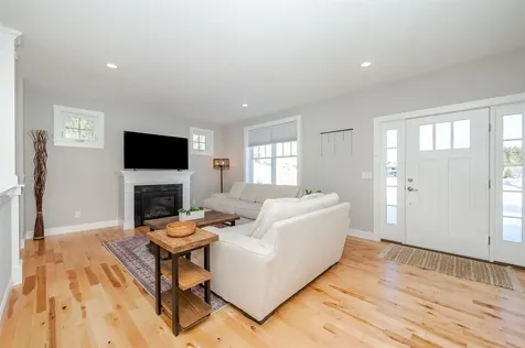 42 Daniels Drive Lee NH 03861