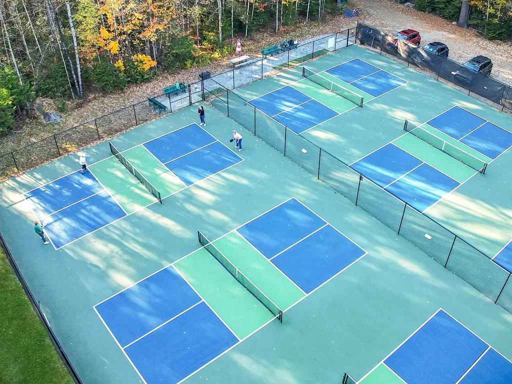 24 Troon Drive Grantham NH 03753