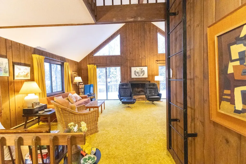 24 Troon Drive Grantham NH 03753