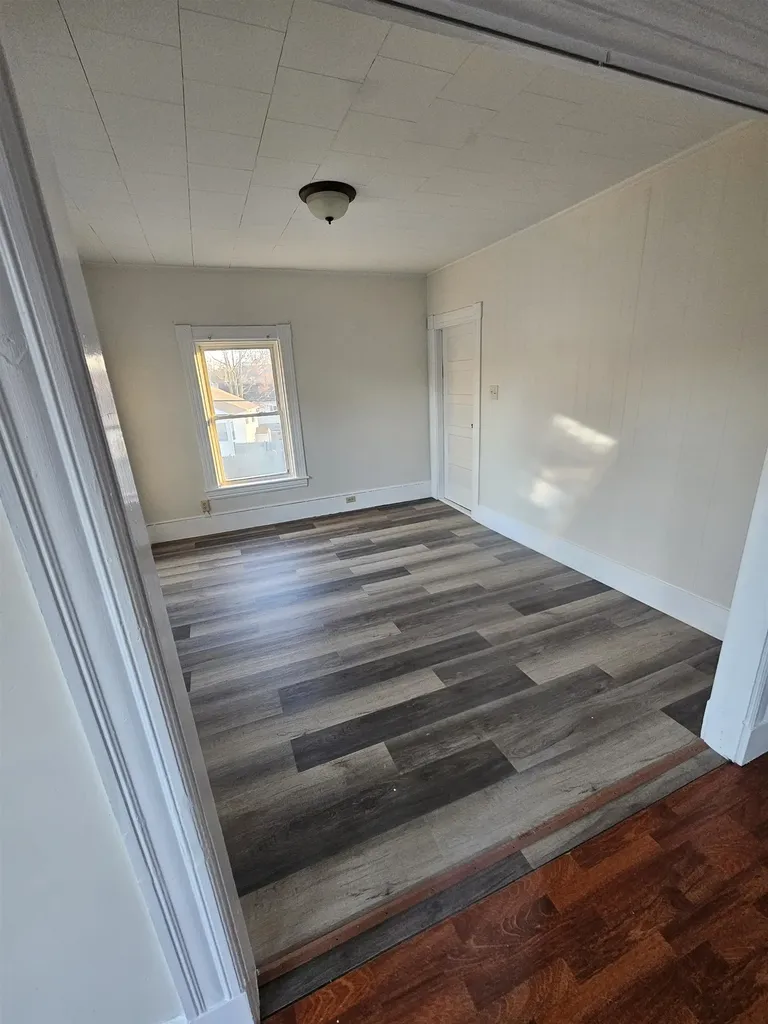 90 Oakland Avenue Manchester NH 03109