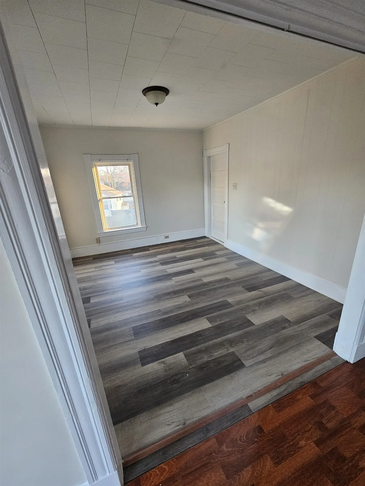 90 Oakland Avenue Manchester NH 03109