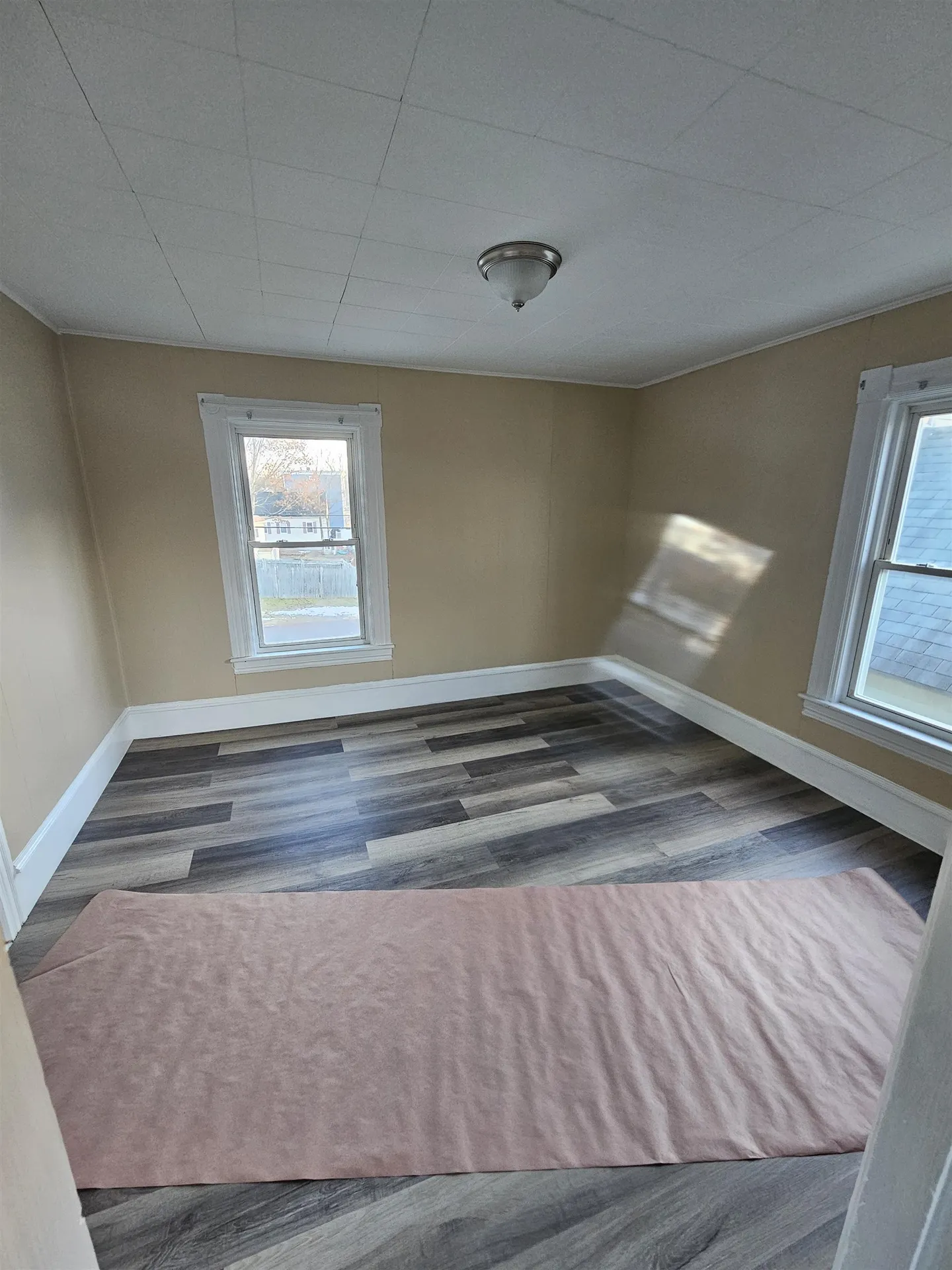 90 Oakland Avenue Manchester NH 03109