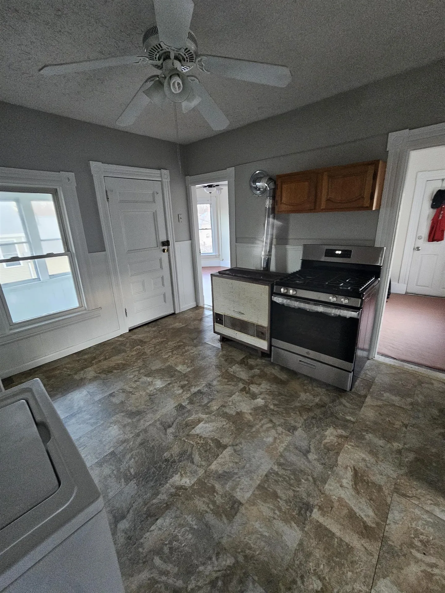 90 Oakland Avenue Manchester NH 03109