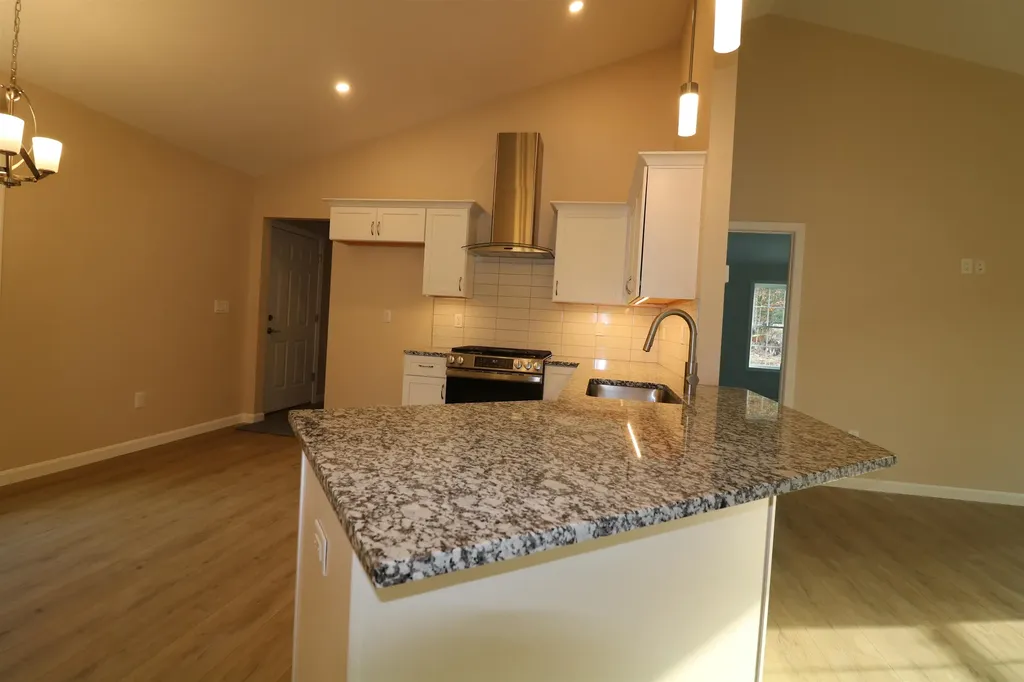 004 Winch Hill Road Swanzey NH 03446