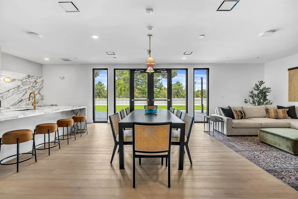 80 Constitution Avenue Portsmouth NH 03801