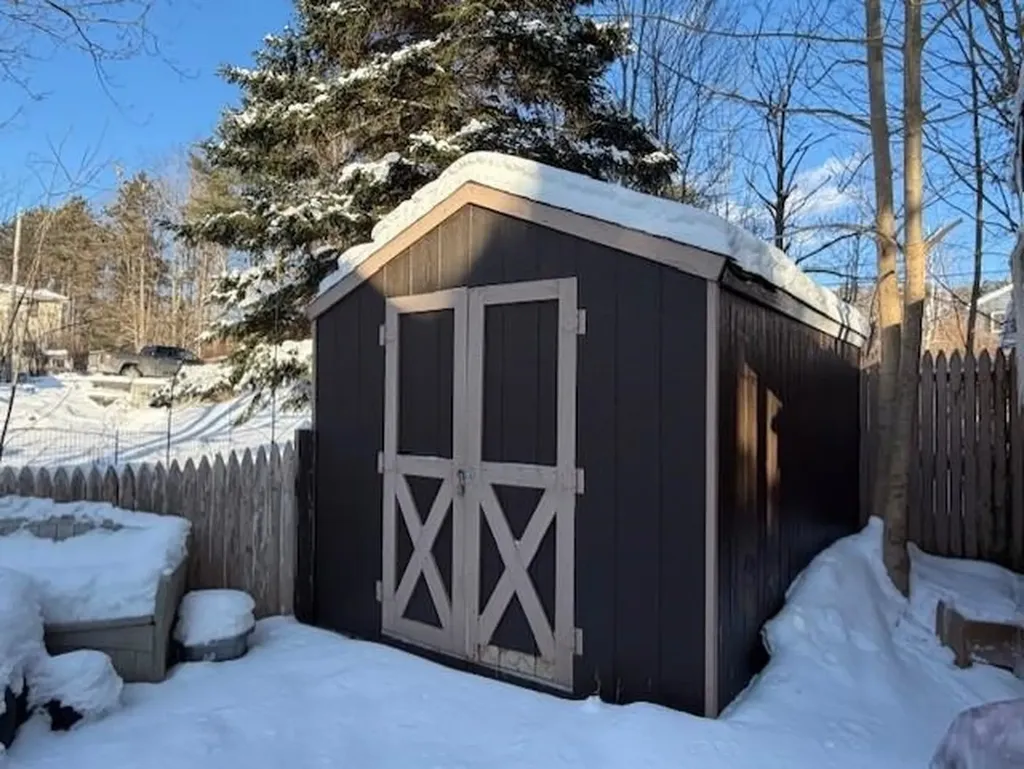 20 Forest Way Rutland Town VT 05701