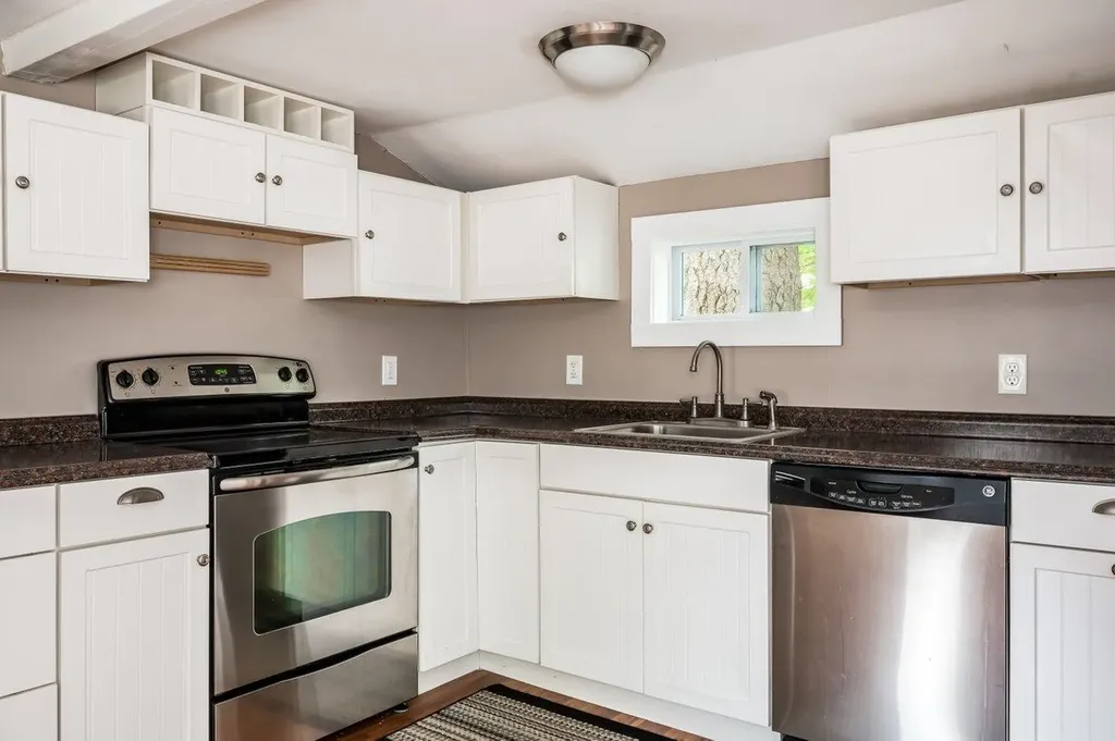 348 Dover Point Road Dover NH 03820