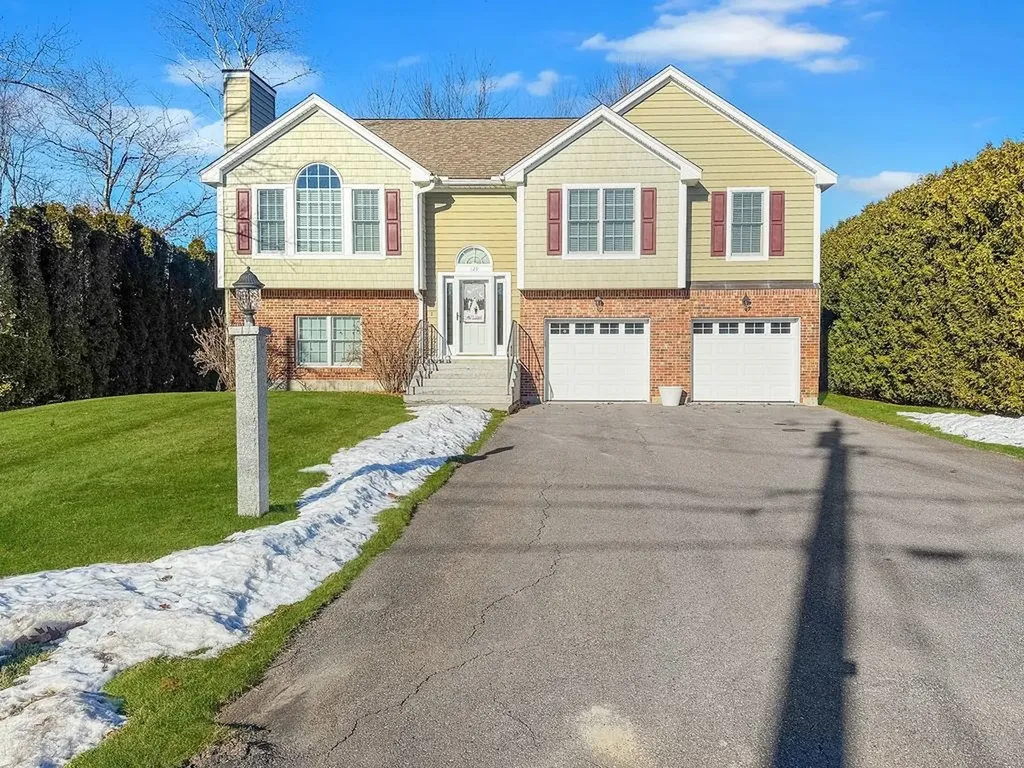 129 Sunset Drive Belmont NH 03220