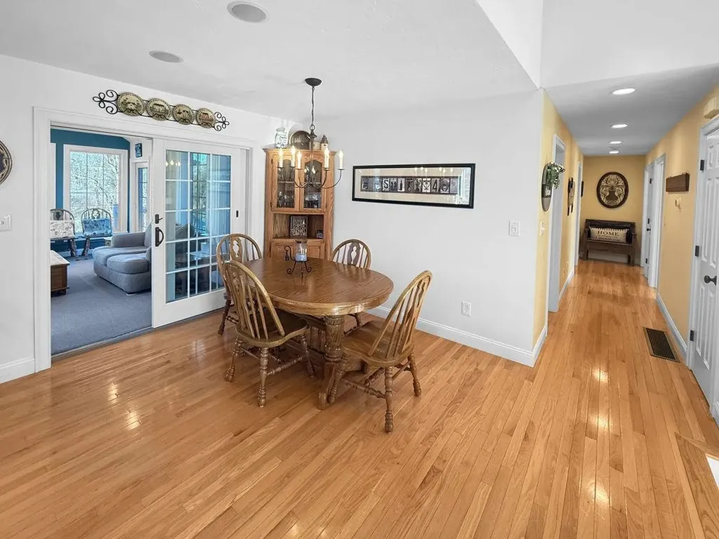 129 Sunset Drive Belmont NH 03220