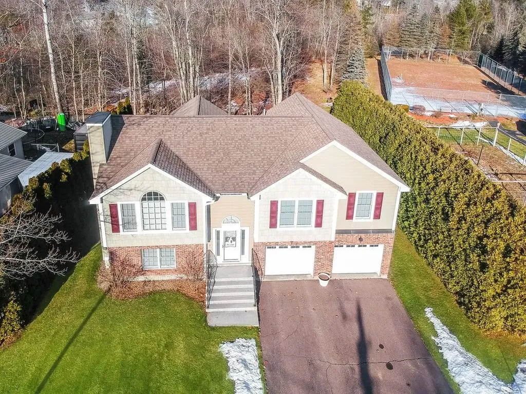 129 Sunset Drive Belmont NH 03220