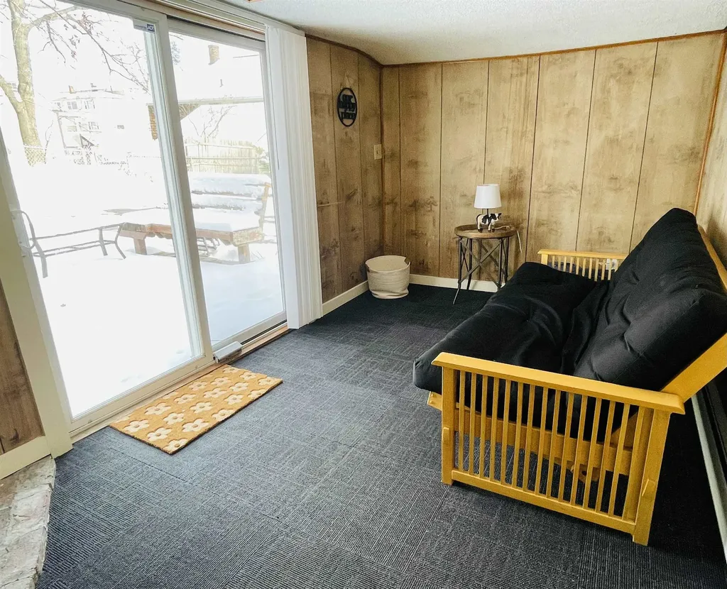 17 Arch Street Laconia NH 03246