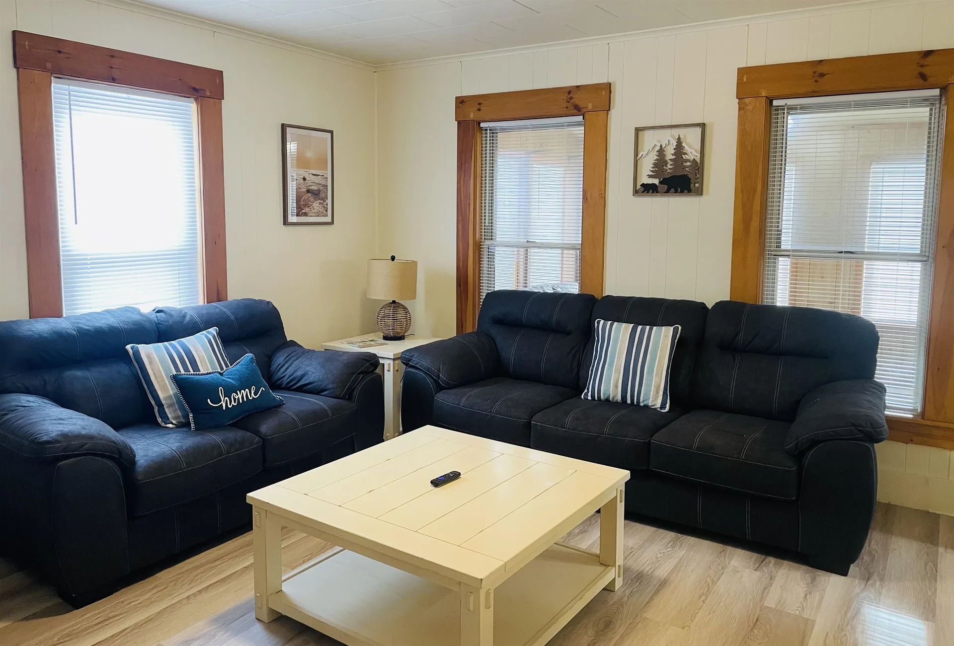 17 Arch Street Laconia NH 03246