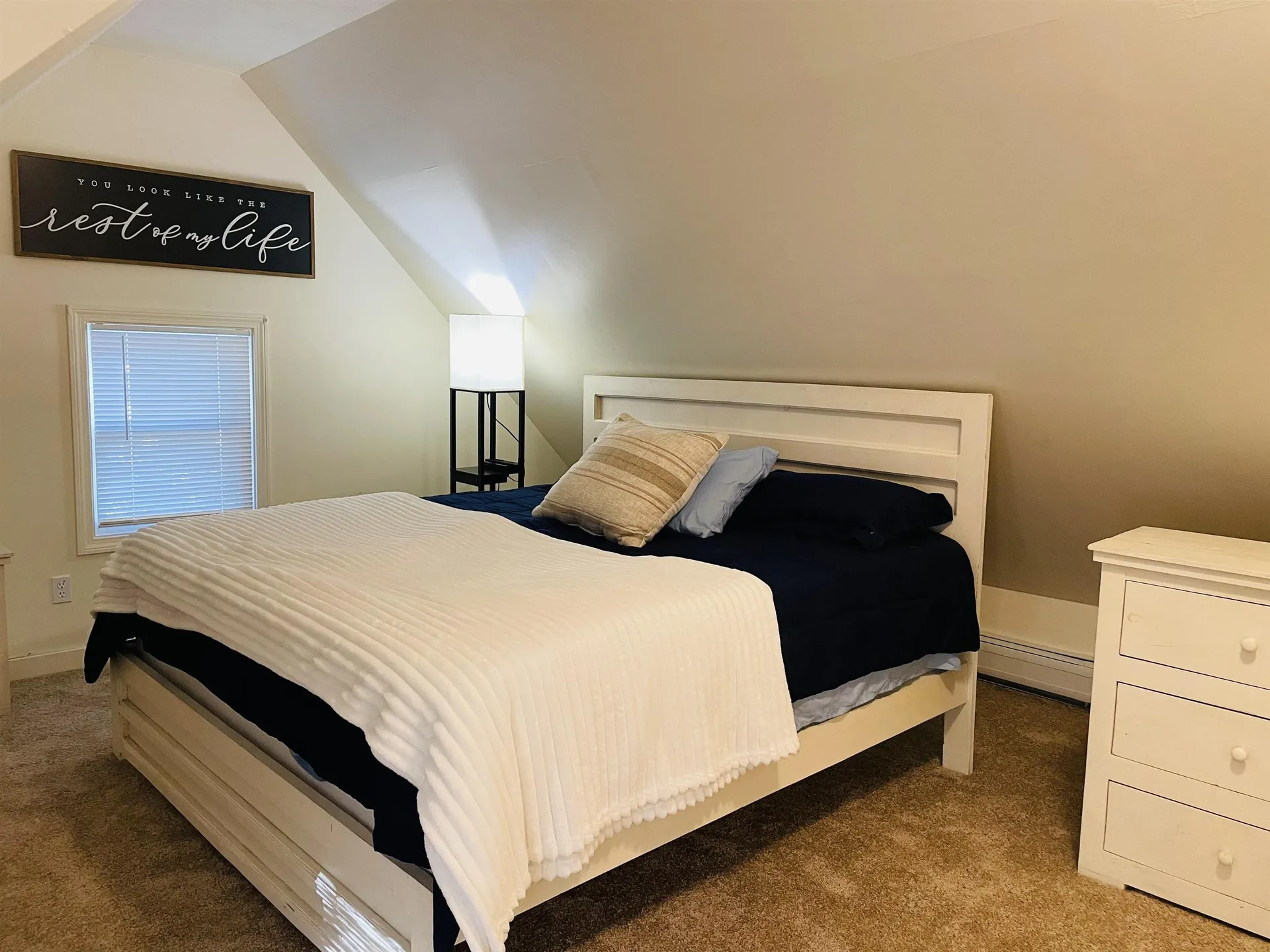 17 Arch Street Laconia NH 03246