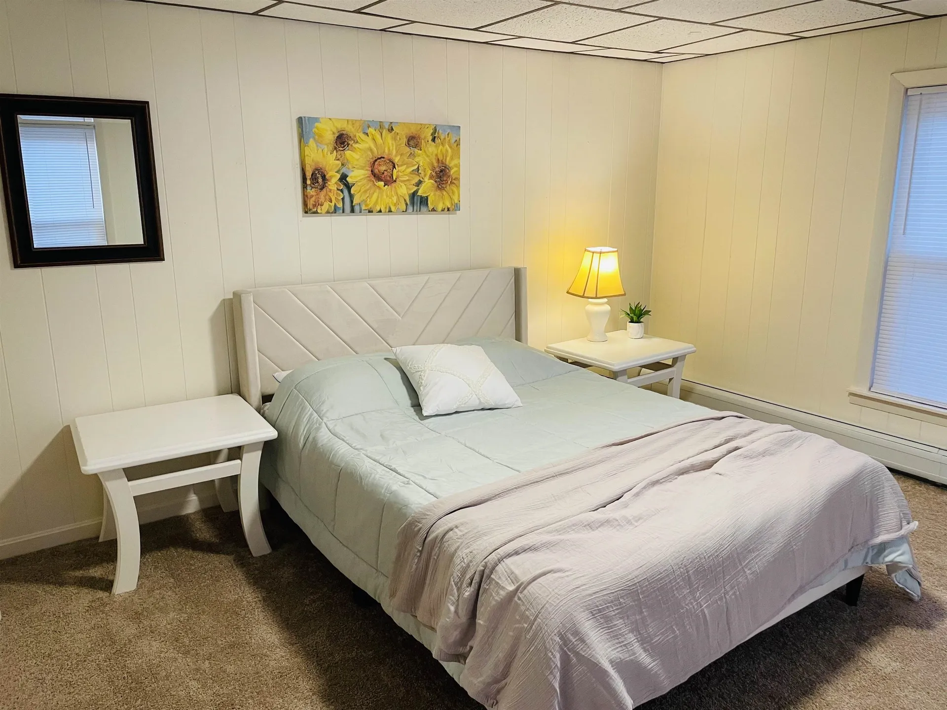 17 Arch Street Laconia NH 03246