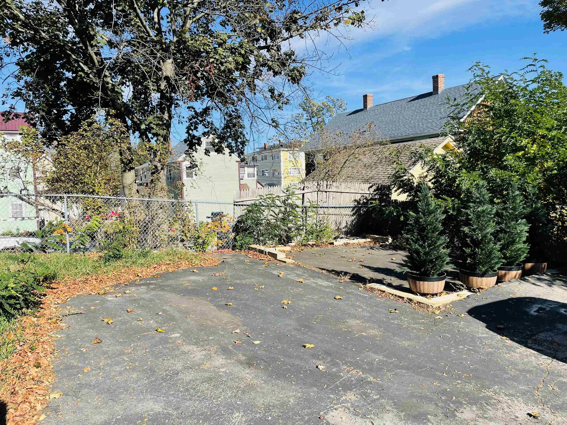 17 Arch Street Laconia NH 03246