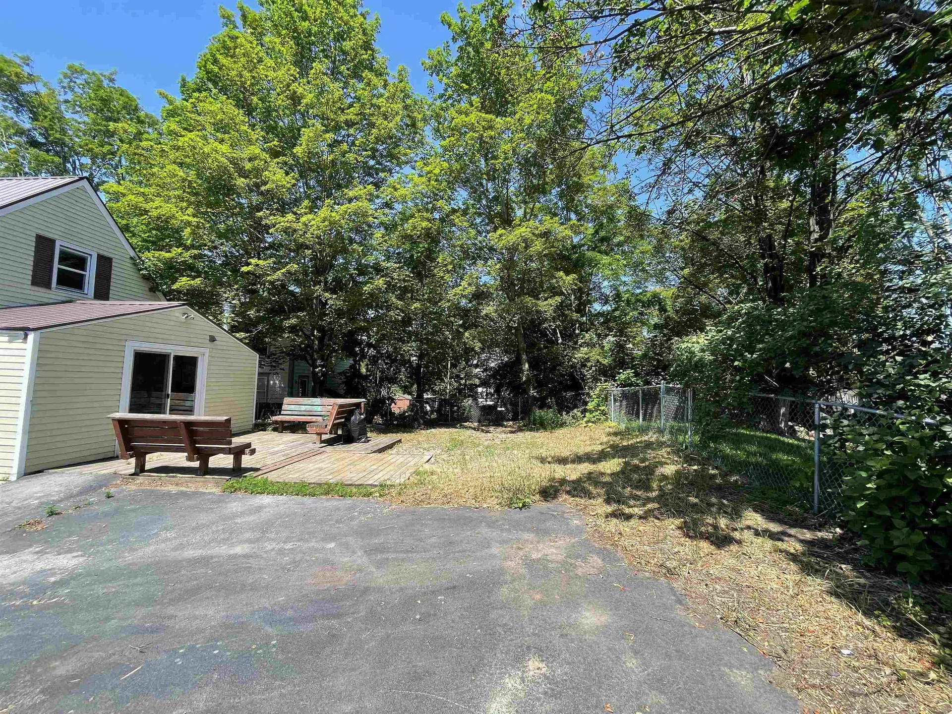 17 Arch Street Laconia NH 03246