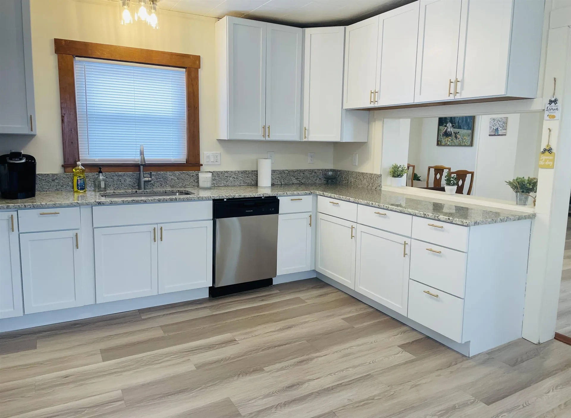 17 Arch Street Laconia NH 03246