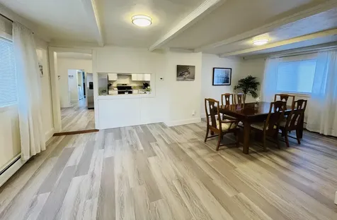 17 Arch Street Laconia NH 03246