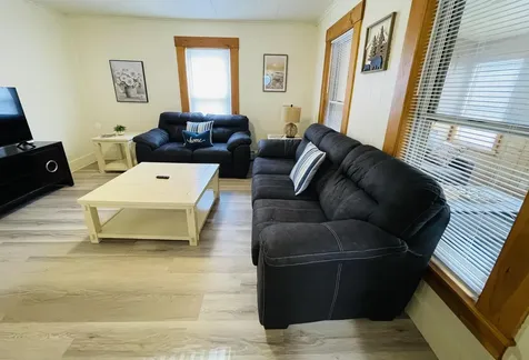 17 Arch Street Laconia NH 03246