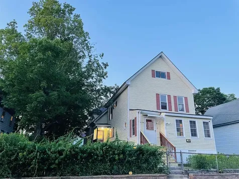 17 Arch Street Laconia NH 03246