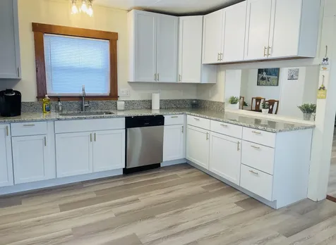 17 Arch Street Laconia NH 03246