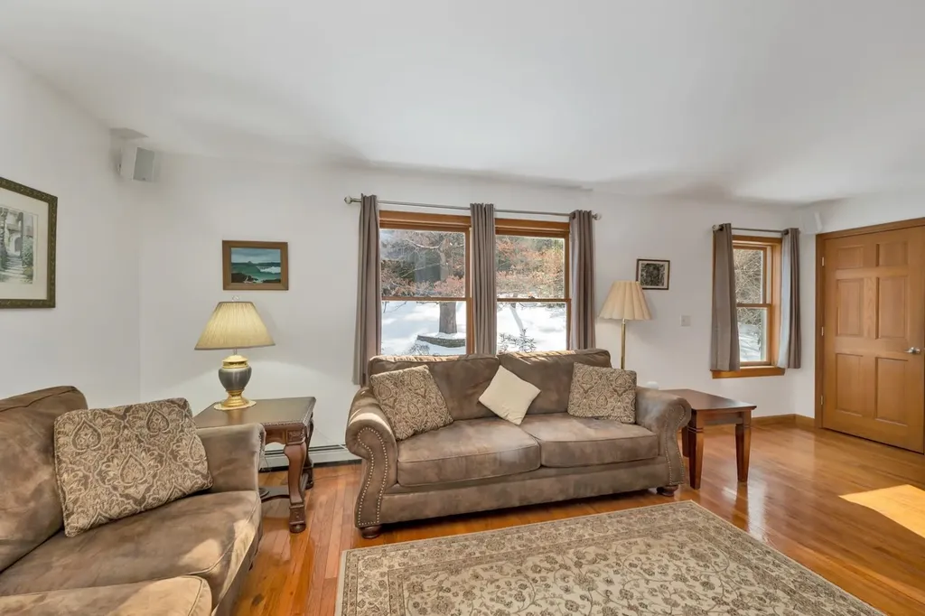 51 Highland Circle Swanzey NH 03446