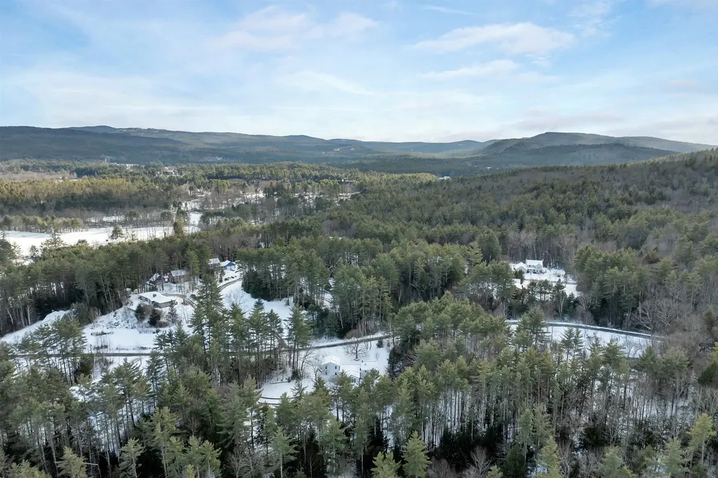 51 Highland Circle Swanzey NH 03446